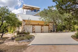 Luxe Country Estate, Observation Deck, Pool