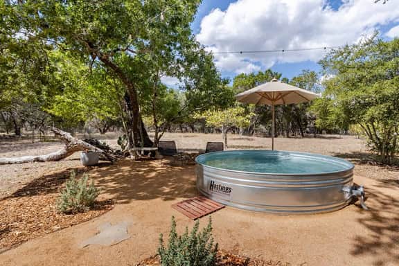 Luxe Country Estate, Observation Deck, Pool